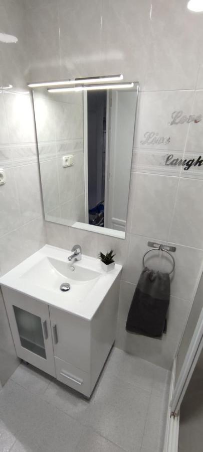 Turisstiko Playa Carvajal Apartment Fuengirola Luaran gambar